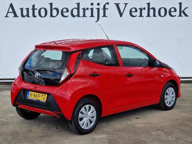 Toyota AYGO 1.0 VVT-i 5-Drs X-Fun Airco - NL Auto - Lage Kmstand!