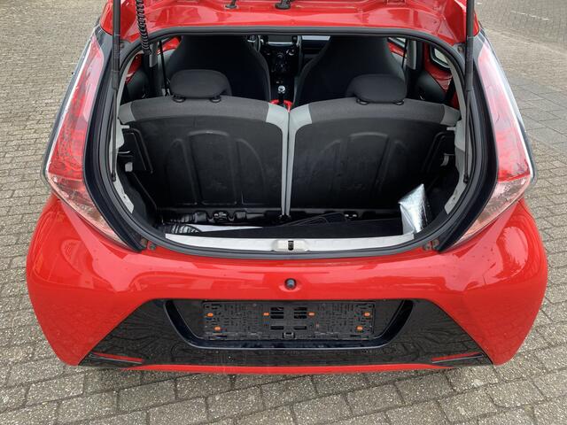 Toyota AYGO 1.0 VVT-i x-wave