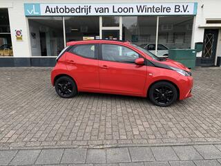 toyota-aygo-1.0-vvt-i-x-wave