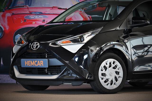 Toyota AYGO 1.0 VVT-i x-play limited