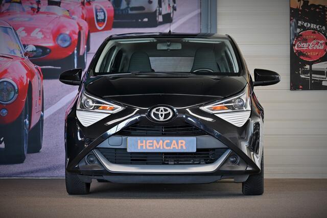 Toyota AYGO 1.0 VVT-i x-play limited