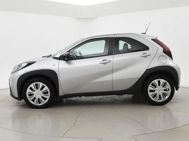 Toyota AYGO X 1.0 VVT-i MT PLAY + ADAPTIVE CRUISE | APPLE CARPLAY | CAMERA | AIRCO