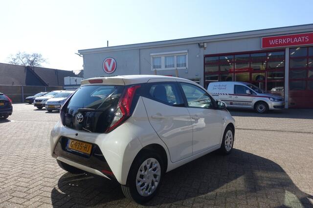 Toyota AYGO 1.0 VVT-I X-PLAY AUTOMAAT camera (All-in prijs)