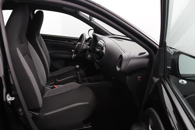 Toyota AYGO X 1.0 VVT-i MT Play | Hoge Instap | Apple Carplay | Android Auto | Airco |