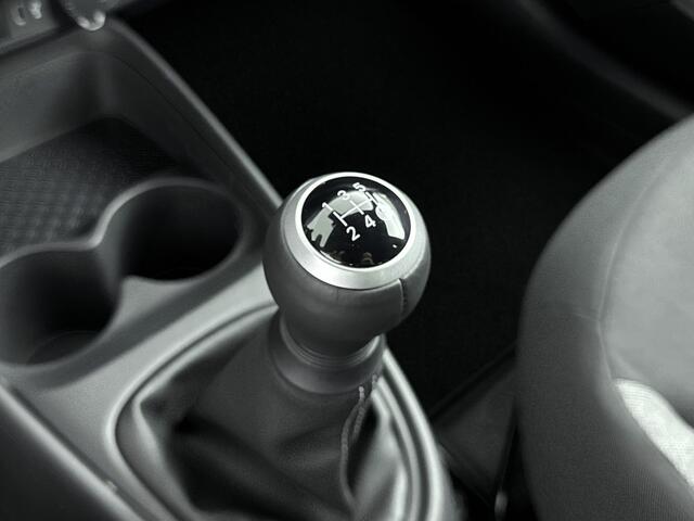 Toyota AYGO X 1.0 VVT-i MT Play | Apple Carplay & Android Auto | Parkeercamera | | Direct leverbaar |