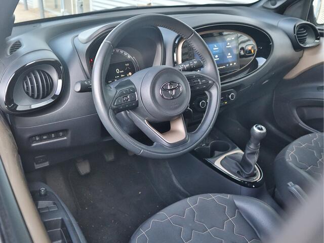 Toyota AYGO X 1.0 VVT-i MT Envy ECC-Airco Cr.Control ESP JBL Smartlink-Navi+Camera LED PrivacyGlass