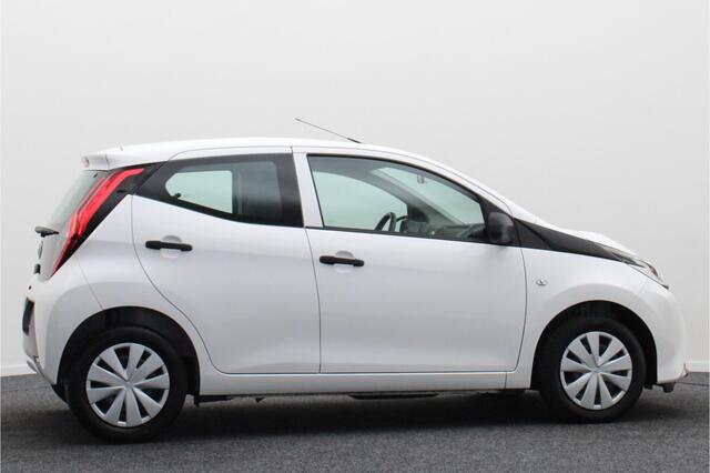 Toyota AYGO 1.0 VVT-i x-fun 5-Deurs, Airco, Cruise, Bluetooth, Elektrische Ramen, DAB, Xenon