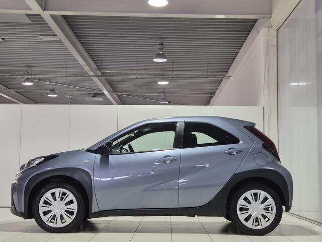 Toyota AYGO X 1.0 VVT-i MT Play