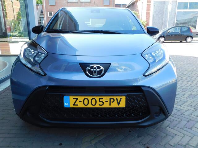 Toyota AYGO X 1.0 VVT-i MT Play | APPLE CARPLAY ANDROID AUTO