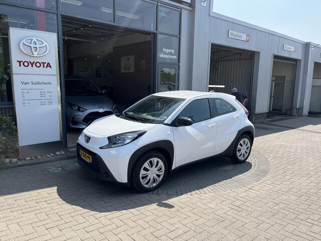 Toyota AYGO X 1.0 VVT-i MT Play