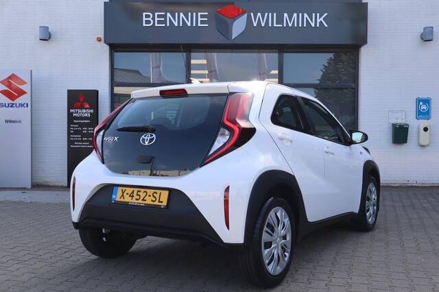 Toyota AYGO 1.0 VVT-i MT Play AdaptiveCruise/Apple/AndroidAuto