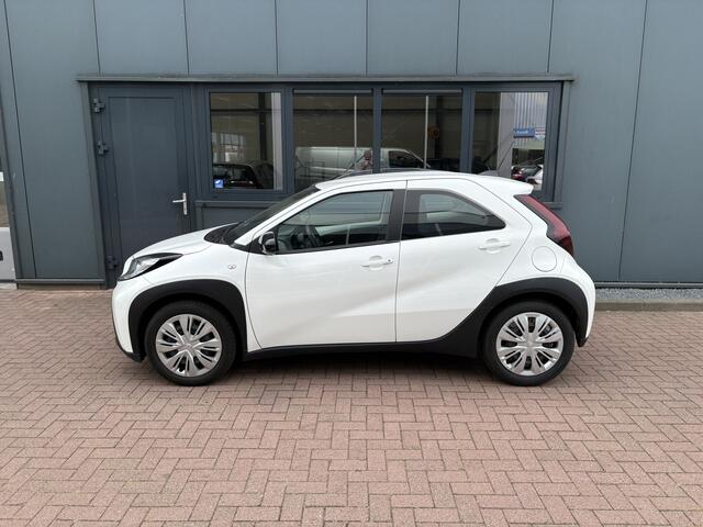 Toyota AYGO X 1.0 VVT-i 73pk Play 5-drs. CAMERA/ADAPT.CRUISE/CARPLAY/AIRCO
