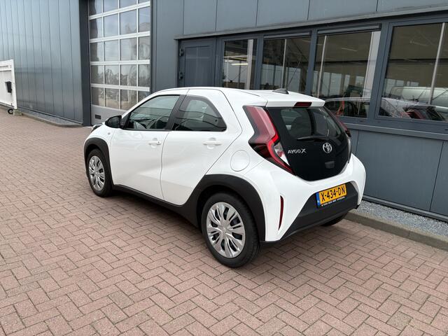 Toyota AYGO X 1.0 VVT-i 73pk Play 5-drs. CAMERA/ADAPT.CRUISE/CARPLAY/AIRCO