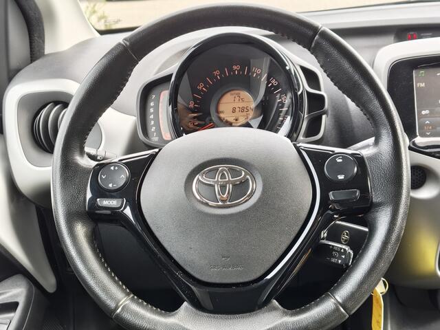 Toyota AYGO 1.0 VVT-i x-sport | Navi | Lichtmetalen Velgen | Achteruitrijcam