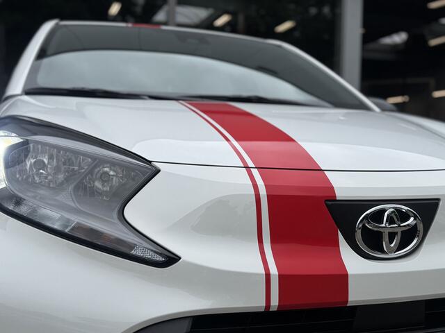 Toyota AYGO X 1.0 VVT-i MT Play + Red Pack Apple/Android, Cruise, Voorstoelen verwarmd , All-in Rijklaarprijs