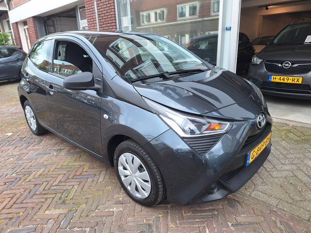 Toyota AYGO 1.0 VVT-i X-Fun 5Drs /Airco/Led/Garantie
