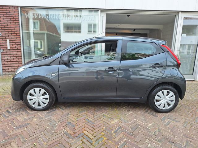 Toyota AYGO 1.0 VVT-i X-Fun 5Drs /Airco/Led/Garantie