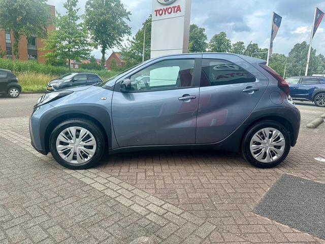 Toyota AYGO X 1.0 VVT-i MT Play