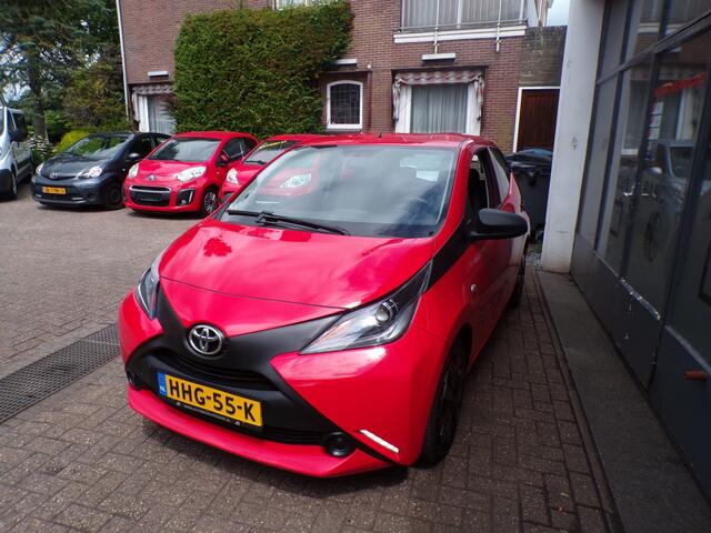 Toyota AYGO 1.0 VVT-i x-now AIRCO,LED, 2 EIGENAAR !!