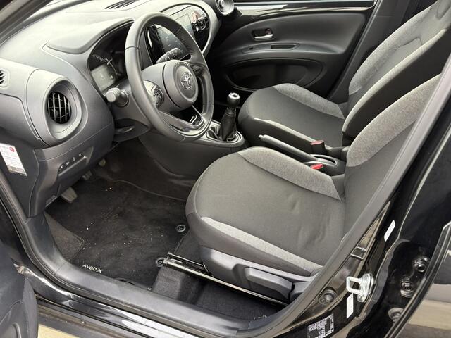 Toyota AYGO X 1.0 VVT-i MT Play | Parkeerhulp camera | Cruise control