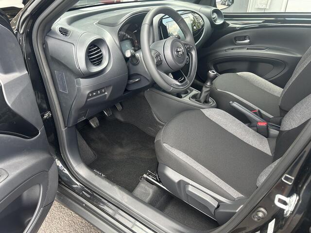 Toyota AYGO X 1.0 VVT-i MT Play NIEUW! Direct leverbaar! ¤ 1000,- inruilpremie!!