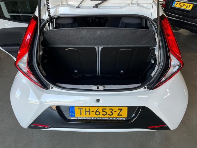 Toyota AYGO 1.0 VVT-i x-first Cabriodak, Apple Carplay, Achteruitrijcamera
