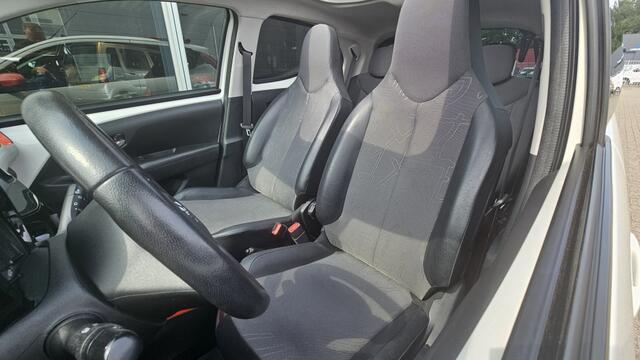 Toyota AYGO 1.0 x-otic NLauto | All-in | dealeronderhouden