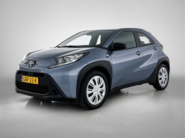 Toyota AYGO X 1.0 VVT-i MT Play | Metallic lak | Apple Carplay | Adaptive Cruise control | Airconditioning |