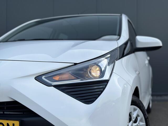 Toyota AYGO 1.0 VVT-i x-play / Carplay / Camera