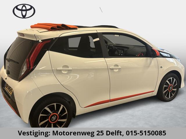Toyota AYGO 1.0 VVT-i X-OTIC CABRIOLET 30.000 KM !! GARANTIE TOT 3-2029! LEDER.CARPLAY NAVI.AIRCO.LMV CAMERA !