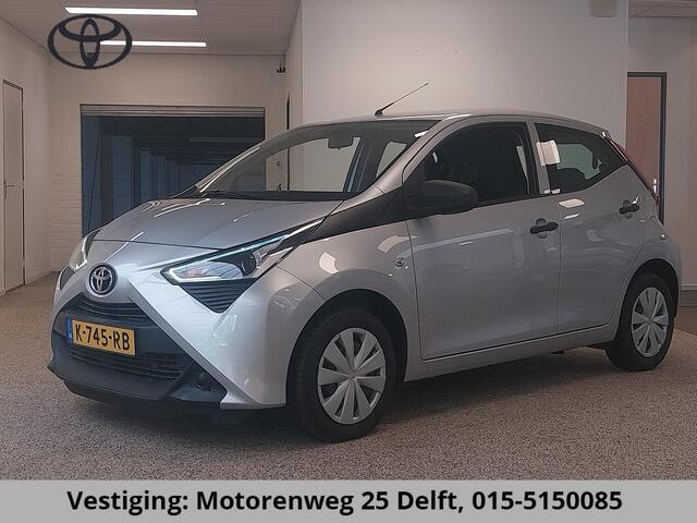 Toyota AYGO 1.0 VVT-i X SILVERLINE FUN CARPLAY NAVI AIRCO.5 DRS .GARANTIE TOT 2031 !
