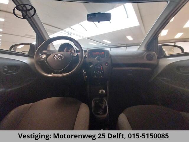 Toyota AYGO 1.0 VVT-i X SILVERLINE FUN CARPLAY NAVI AIRCO.5 DRS .GARANTIE TOT 2031 !