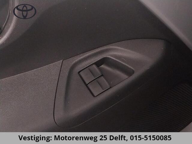 Toyota AYGO 1.0 VVT-i X SILVERLINE FUN CARPLAY NAVI AIRCO.5 DRS .GARANTIE TOT 2031 !