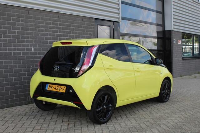 Toyota AYGO 1.0 VVT-i X-Cite / Carplay / Camera / N.A.P.