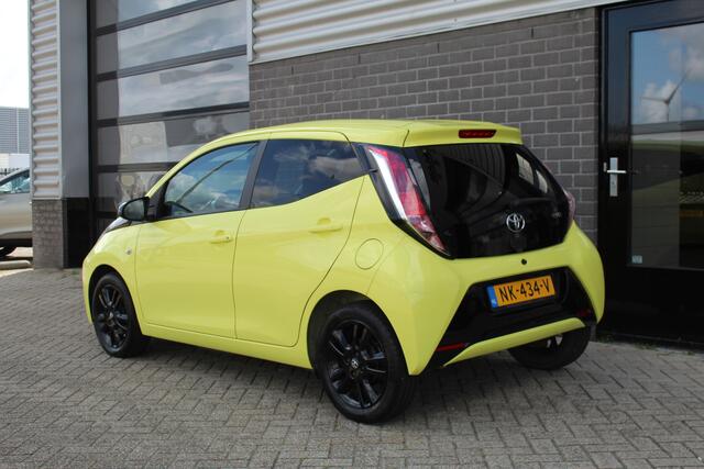 Toyota AYGO 1.0 VVT-i X-Cite / Carplay / Camera / N.A.P.