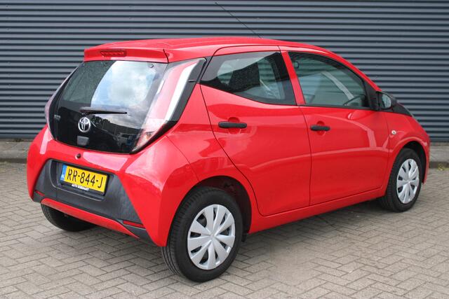 Toyota AYGO 1.0 VVT-i x-fun 5-Deurs Airco Cruise Control Bluetooth NL-Auto