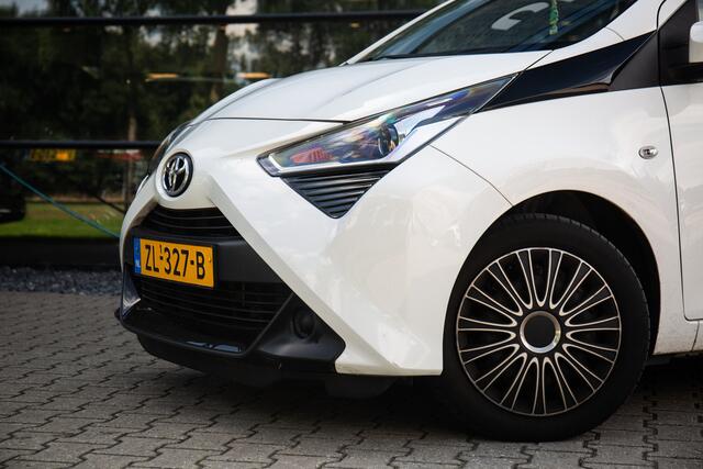 Toyota AYGO 1.0 VVT-i x-play