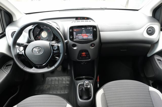 Toyota AYGO 1.0 VVT-i x-joy | Airconditioning automatisch | Apple CarPlay /