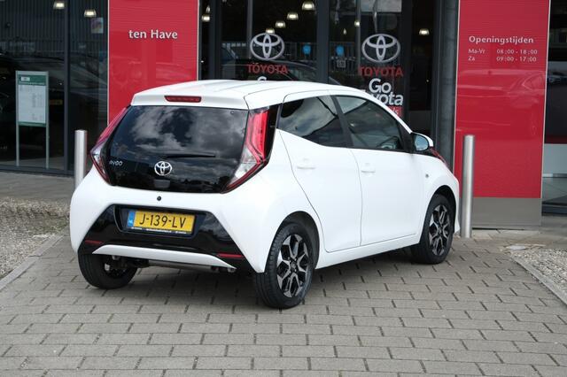 Toyota AYGO 1.0 VVT-i x-joy | Airconditioning automatisch | Apple CarPlay /