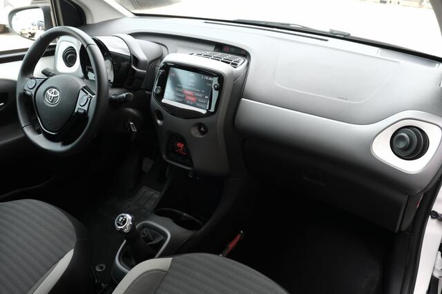 Toyota AYGO 1.0 VVT-i x-joy | Airconditioning automatisch | Apple CarPlay /