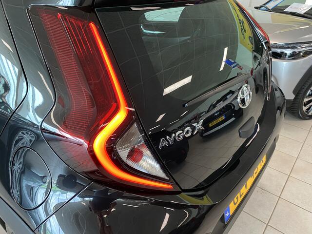 Toyota AYGO X 1.0 VVT-i MT Play
