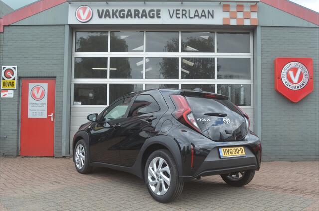 Toyota AYGO X 1.0 VVT-i MT Play