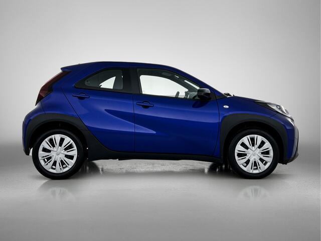 Toyota AYGO X 1.0 VVT-i MT Play