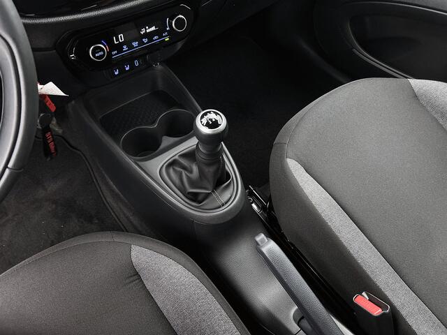 Toyota AYGO X 1.0 VVT-i MT first Limited | Apple Carplay/Android Auto | Airconditioning | Metallic lak | Stoelverwarming |