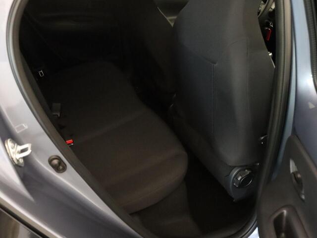 Toyota AYGO X 1.0 VVT-i MT Pulse - ACHTERUITRIJCAMERA - APPLE CARPLAY/ANDROID AUTO - STOELVERWARMING - CRUISE CONTROL ADAPTIEF - LED KOPLAMPEN - LICHTMETALEN VELGEN 17" - BLUETOOTH TELEFOONVOORBEREIDING