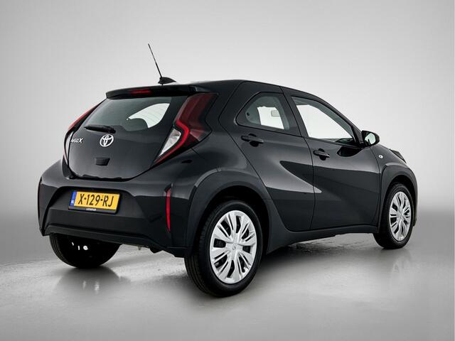 Toyota AYGO X 1.0 VVT-i S-CVT Play | Adaptive cruise control | Camera | Apple carplay/Android auto |