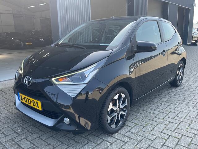 Toyota AYGO 1.0 VVT-i x-cite AUT! Carplay! Camera! VERWACHT!!