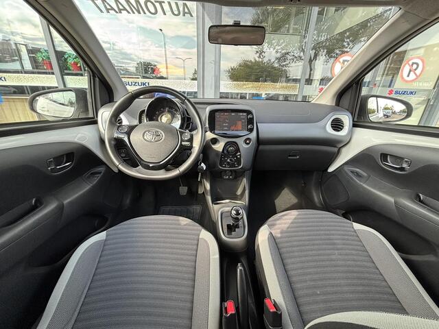 Toyota AYGO 1.0 VVT-i x-play | Automaat | two-tone | Achteruitrijcamera | Airco