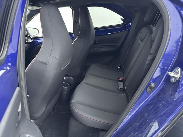 Toyota AYGO X 1.0 VVT-i MT Premium | Elektrisch vouwdak | Stoelverwarming | LM velgen | Camera | Climate Control | Parkeersensoren |