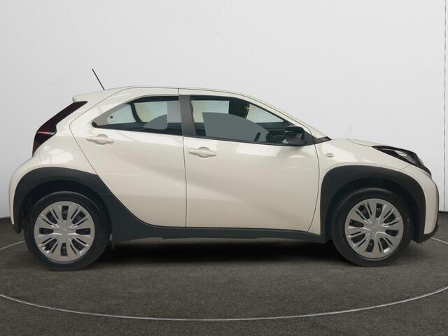 Toyota AYGO X 1.0 VVT-i MT Play Limited | Airco | DAB | Bluetooth | Stoelverwarming | Achteruitrijcamera